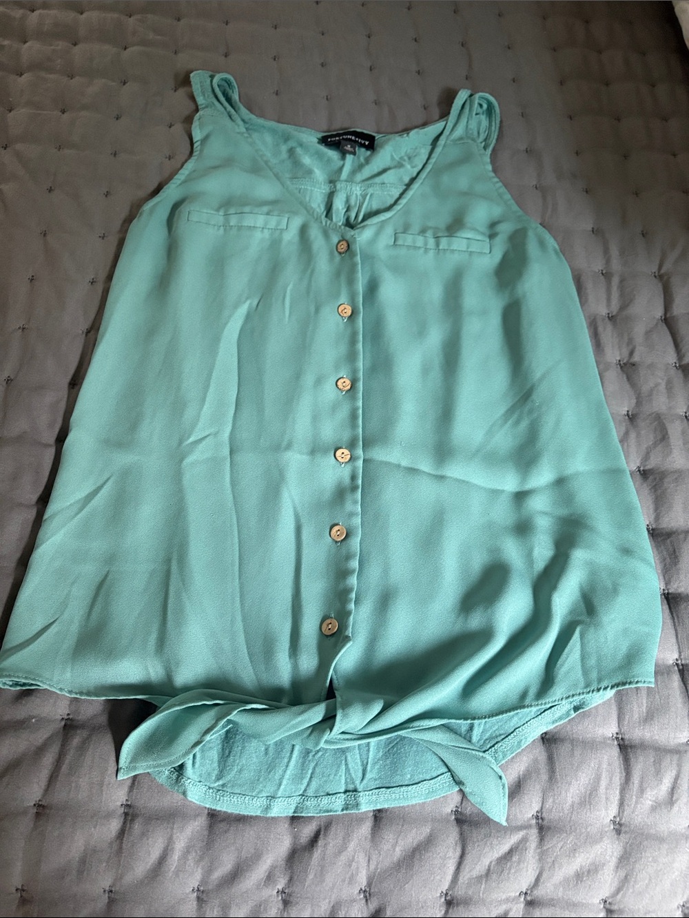 Sleeveless Button-Front Tie-Hem Top - Mint